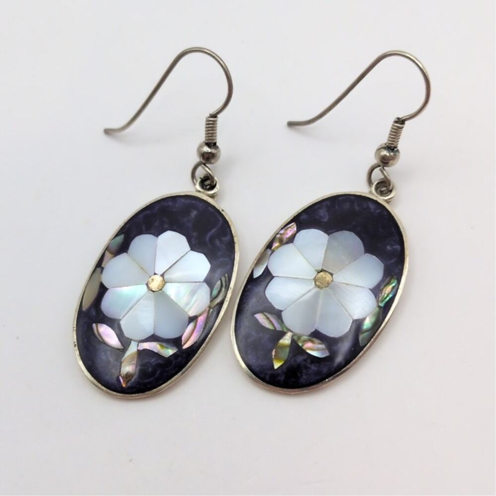 Vintage Silver Tone Alpaca Mexico Mother of Pearl Purple Enamel Flower Earrings